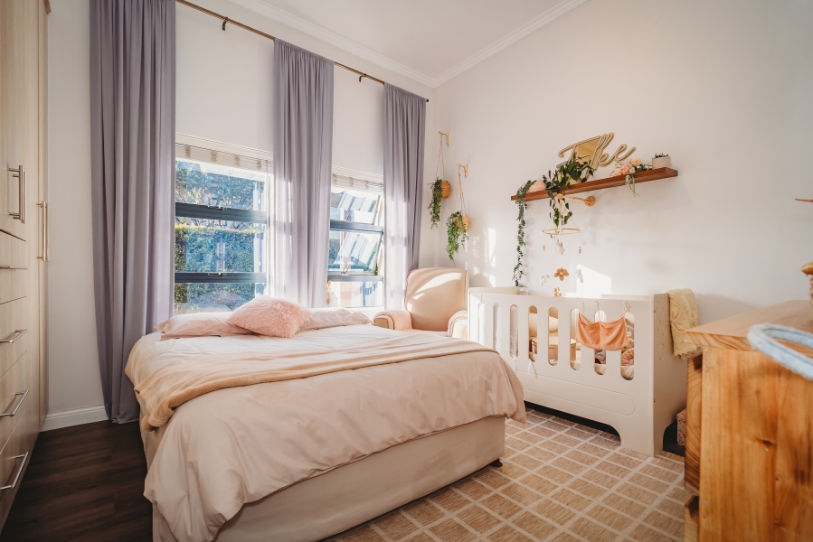 4 Bedroom Property for Sale in Kraaibosch Manor Western Cape